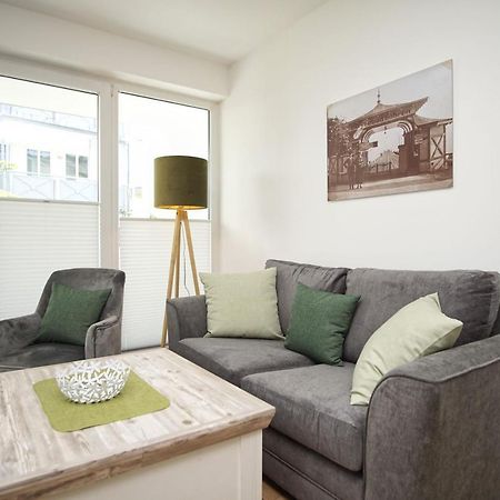 Terrasse, Gratis Nutzung Vom Ahoi Erlebnisbad Und Sauna In Sellin - Villa Karola Fewo 02 ゲーレン エクステリア 写真