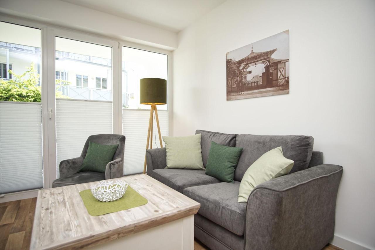 Terrasse, Gratis Nutzung Vom Ahoi Erlebnisbad Und Sauna In Sellin - Villa Karola Fewo 02 ゲーレン エクステリア 写真